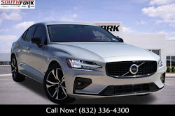 2024 Volvo S60 B5 Core Dark Theme